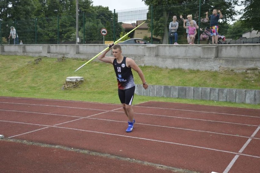 Zawodnicy Rodła Kwidzyn z sukcesami na pierwszym od wybuchu pandemii mitingu lekkoatletycznym [ZDJĘCIA]