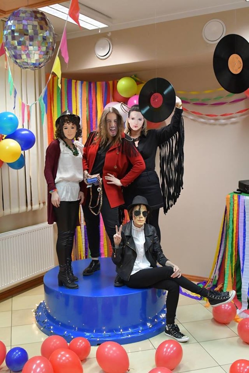 Karnawałowe karaoke z gwiazdami w Centrum Promocji Dialogu w Janikowie [zdjęcia] 