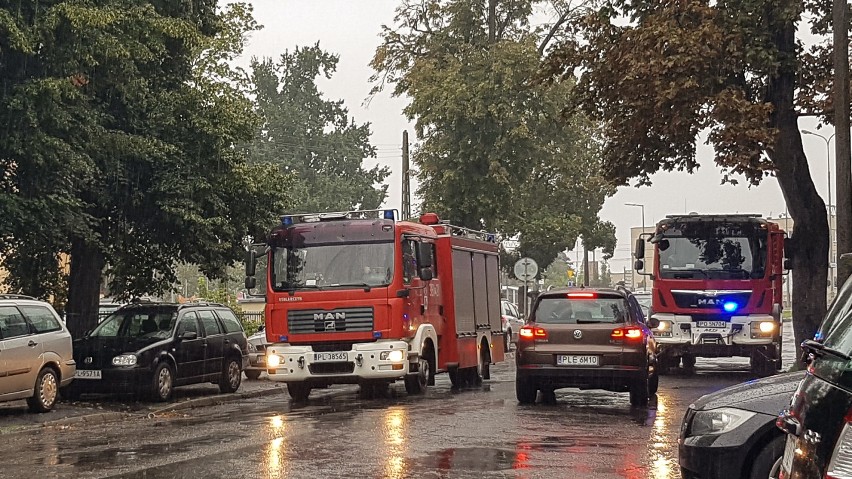 Alarm pożarowy w sądzie w Lesznie.  Ognia nie było, zadziałał jeden z czujników w piwnicy