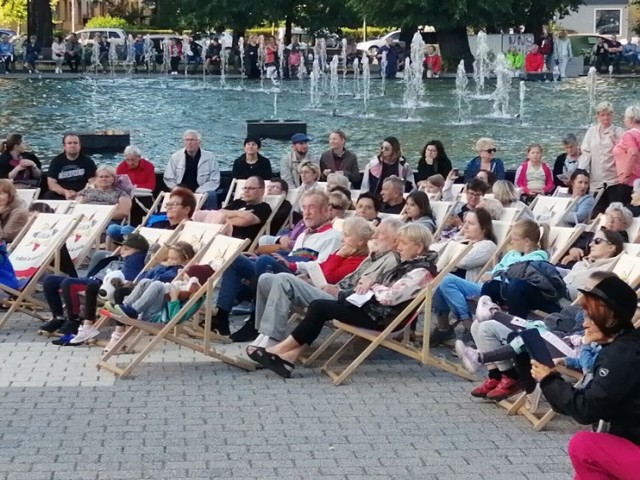 Poprzedni koncert przy fontannie przyciągnął sporą publiczność