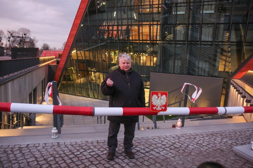 Protest pod Muzeum II Wojny Światowej [ZDJĘCIA]