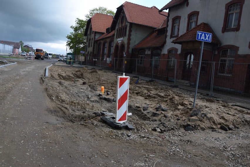 Przebudowa ulicy Kolejowej w Szczecinku. Majowy raport [zdjęcia]