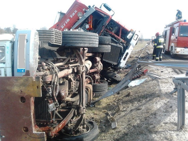 Wypadek na autostradzie A2 w Policach