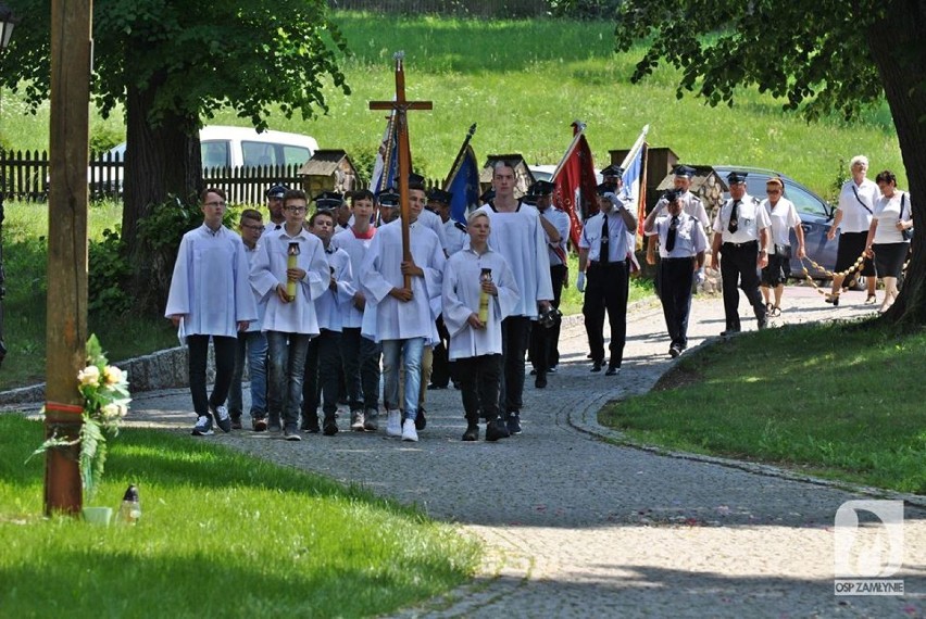 Procesja Bożego Ciała w Truskolasach ZDJĘCIA 