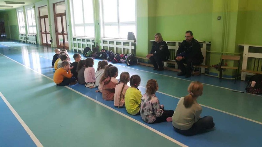 Policja w szkole w Olkuszu