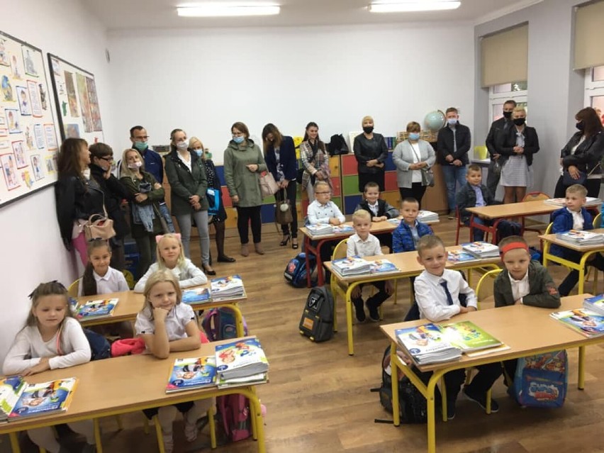 Rozpoczęcie roku w Szkole Podstawowej w Kadłubie, Kurowie i Sieńcu