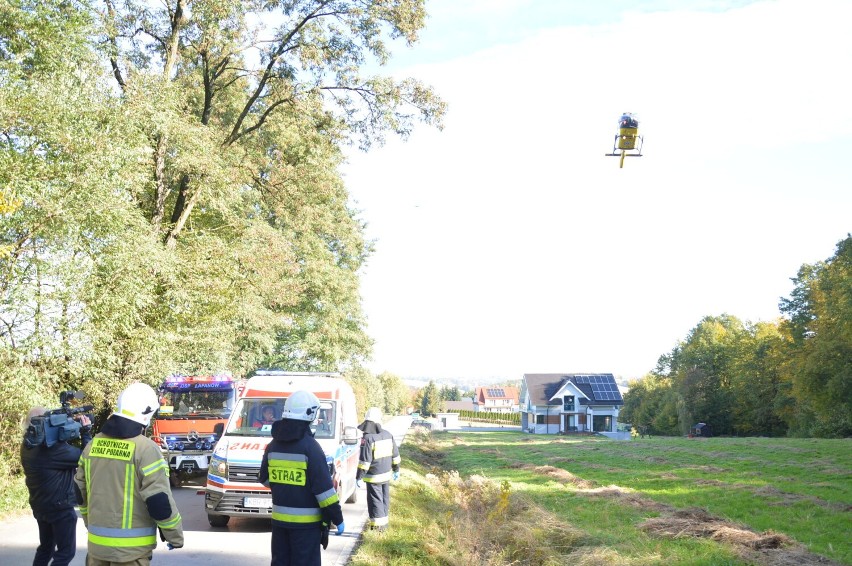 Tragedia na drodze z Trzciany do Ujazdu, zderzenie busa i...