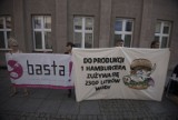 W Toruniu manifestowali przeciw jedzeniu mięsa [ZDJĘCIA]