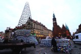 W Rynku budują już choinkę. Taką samą, jak w zeszłym roku [ZDJĘCIA]