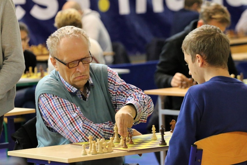 Turniej szachowy w Trzciance. Wzięło w nim udział 150 osób! [ZDJĘCIA]