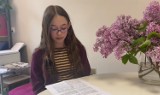Alicja Koperska ze szkoły w Kodrębie została laureatką konkursu literackiego „Popisz się talentem”. VIDEO