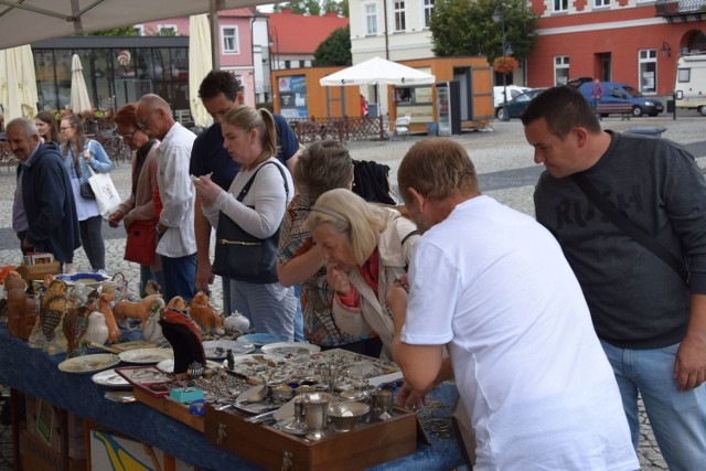 VII Pchli Targ na sieradzkim Rynku. Część pierwsza