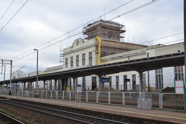 Zmodernizowany z dbałością o zabytkową architekturę, komfortowy i spełniający współczesne standardy obsługi podróżnych - taki będzie dworzec w Zbąszyniu po zakończeniu inwestycji
Zbąszyń. Przebudowa budynku dworca kolejowego - 28.01.2022