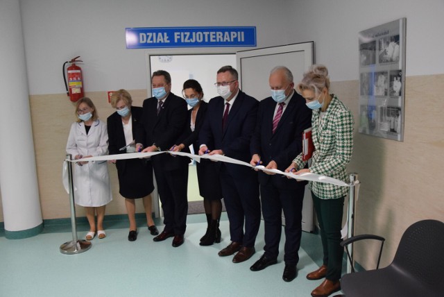 We wtorek (22 listopada) uroczyście otwarto po modernizacji Poradnię Rehabilitacyjną oraz dział fizjoterapii