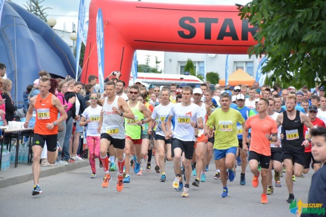 Ćwierćmaraton Szwajcarii Kaszubskiej 2018 w Przodkowie wygrał Łukasz Kujawski, żukowianin.