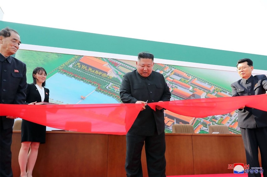 Kim Dzong Un pokazał się publicznie po raz pierwszy od 20 dni - informują państwowe media Korei Północnej