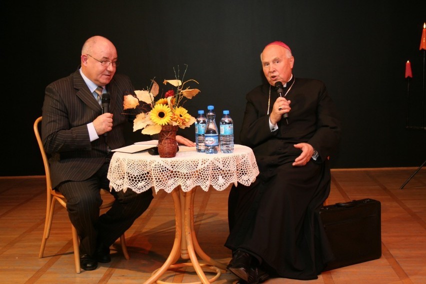 Abp Gocłowski przyjechał do Rumi. Spotkał się z mieszkańcami FOTORELACJA