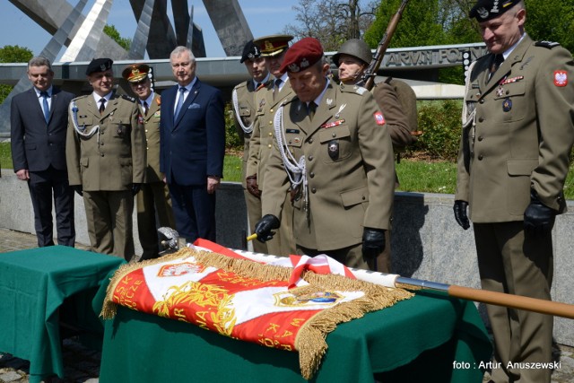 Batalion logistyczny 17. Wielkopolskiej Brygady Zmechanizowanej z Międzyrzecza przyjął tradycje 57. Pułku Piechoty Wielkopolskiej Karola II Króla Rumunii.