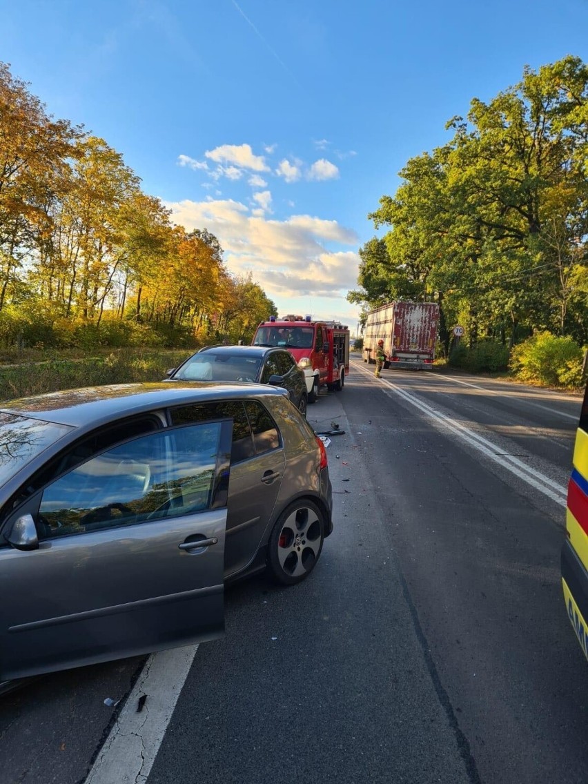 Stłuczka trzech pojazdów w Chełmnie