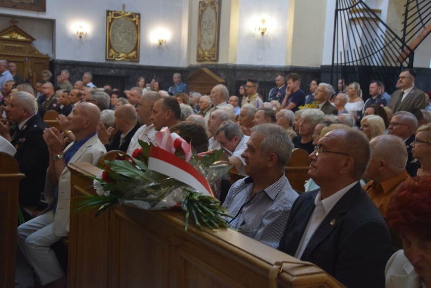 Uroczystość odbyła się w kościele garnizonowym oraz na Placu...