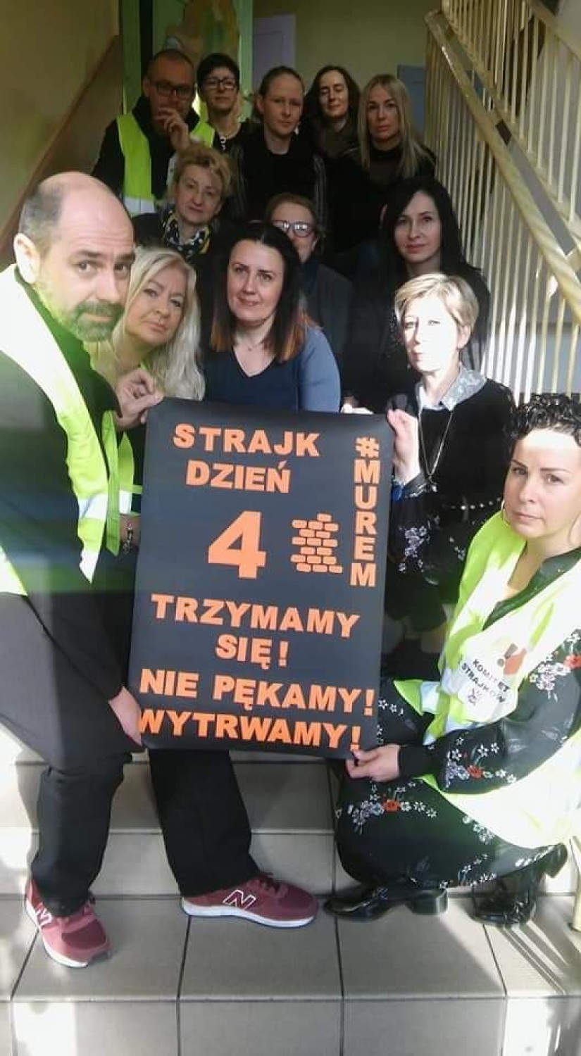 Czwarty  dzień strajku nauczycieli. Sprawdzamy jak wygląda sytuacja w Szkole Podstawowej nr 5 w Gnieźnie?