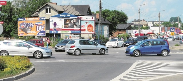 Skrzyżowanie ulic Krakowskiej i Targowej to w tej chwili komunikacyjne "wąskie gardło". Sytuację w tym miejscu może zmienić budowa ronda