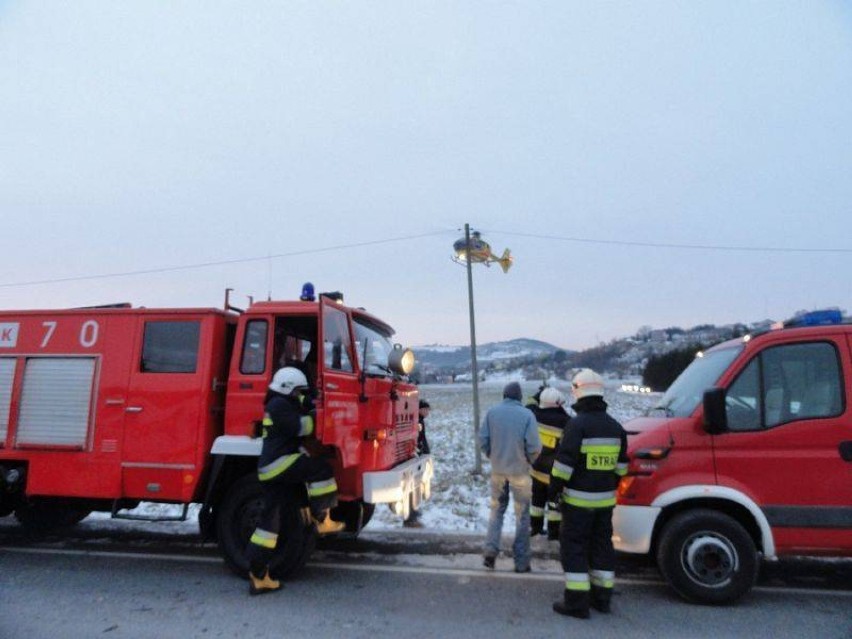 Wypadek w Łososinie Dolnej. Kobieta zmarła w szpitalu [FOTO]