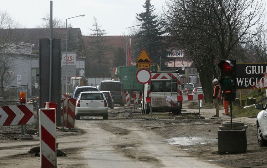 Remont ulicy Jaworzyńskiej w Legnicy (ZDJĘCIA)