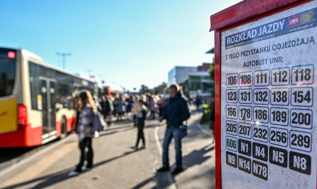 Nowe tablice informacyjne pojawiły się już, testowo, na przystankach przy ul. Jaśkowa Dolina we Wrzeszczu