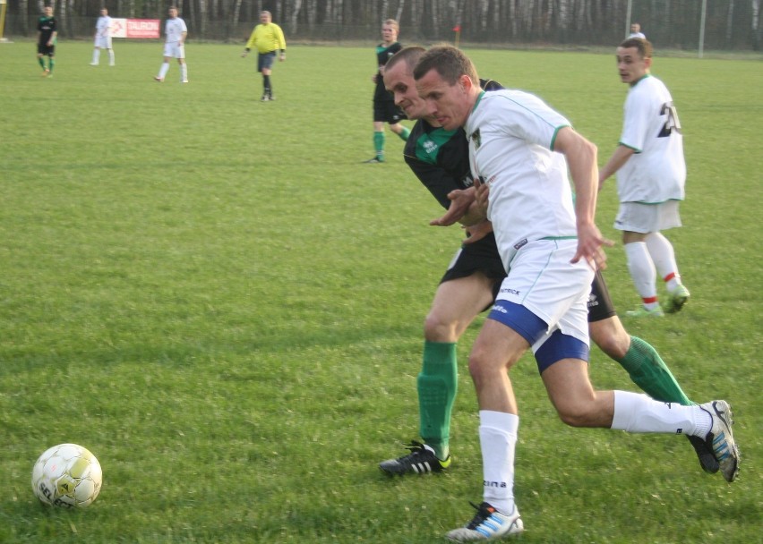 A-klasa: Tęcza Błędów wygrywa z Zewem Kazimierz 3:0 [ZDJĘCIA]