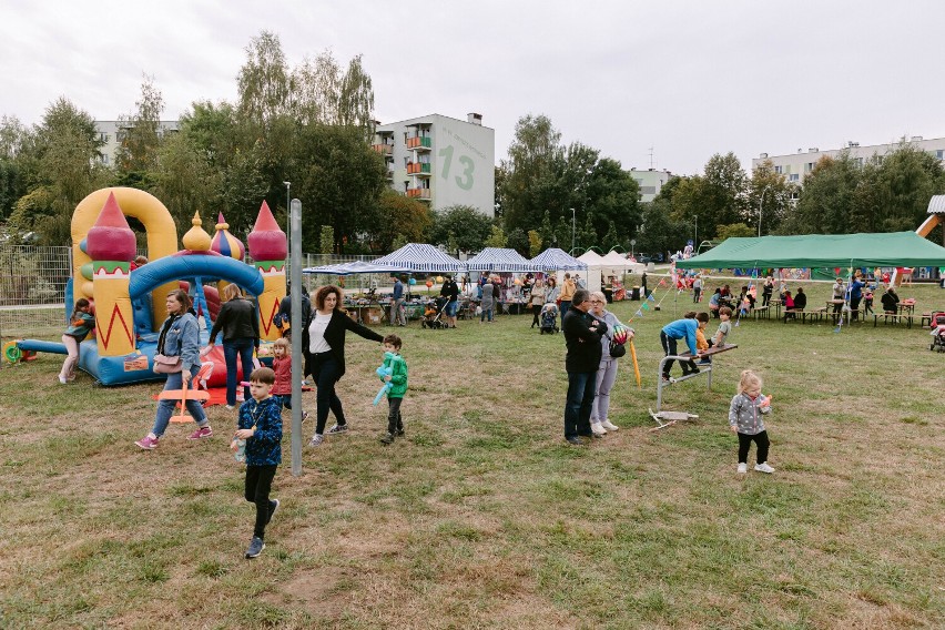 W sobotę odbył się Rodzinny Piknik Sportowy “Pożegnanie Lata” w parku przy ul. Zbyszewskiego. Zobacz zdjęcia 