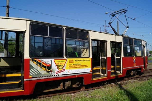 Zdjęcia z symulacji zderzenia tramwaju z samochodem osobowym [ZDJĘCIA]