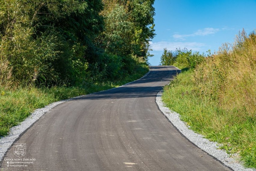 Za nami remonty dróg gminnych na terenie gminy Nowy Żmigród realizowane przy udziale środków z Funduszy Sołeckich.