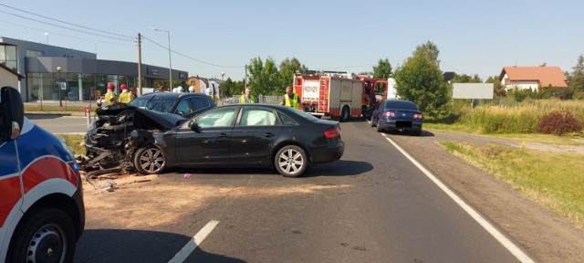 W wyniku zdarzenia pojazdów do bełchatowskiego szpitala zostały przewiezione 3 osoby