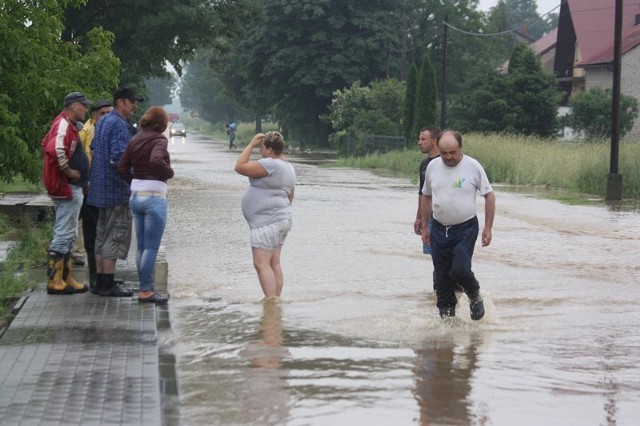 Powódź w gminie Żarnowiec.