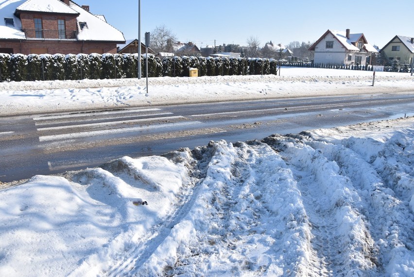 Powiat malborski. Odśnieżanie dróg i chodników dużo kosztuje. Ile wynoszą dotychczasowe wydatki na walkę z zimą?