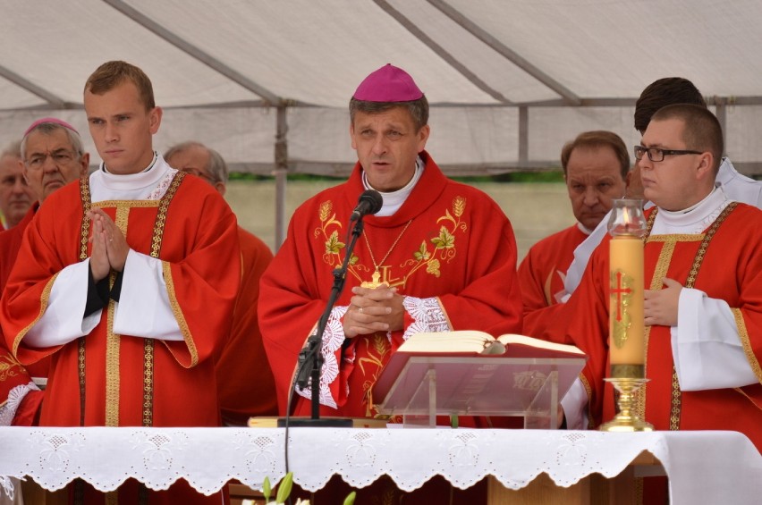 Uroczystości na terenie dawnego obozu Auschwitz-Birkenau w 73. rocznicę śmierci św. Maksymiliana