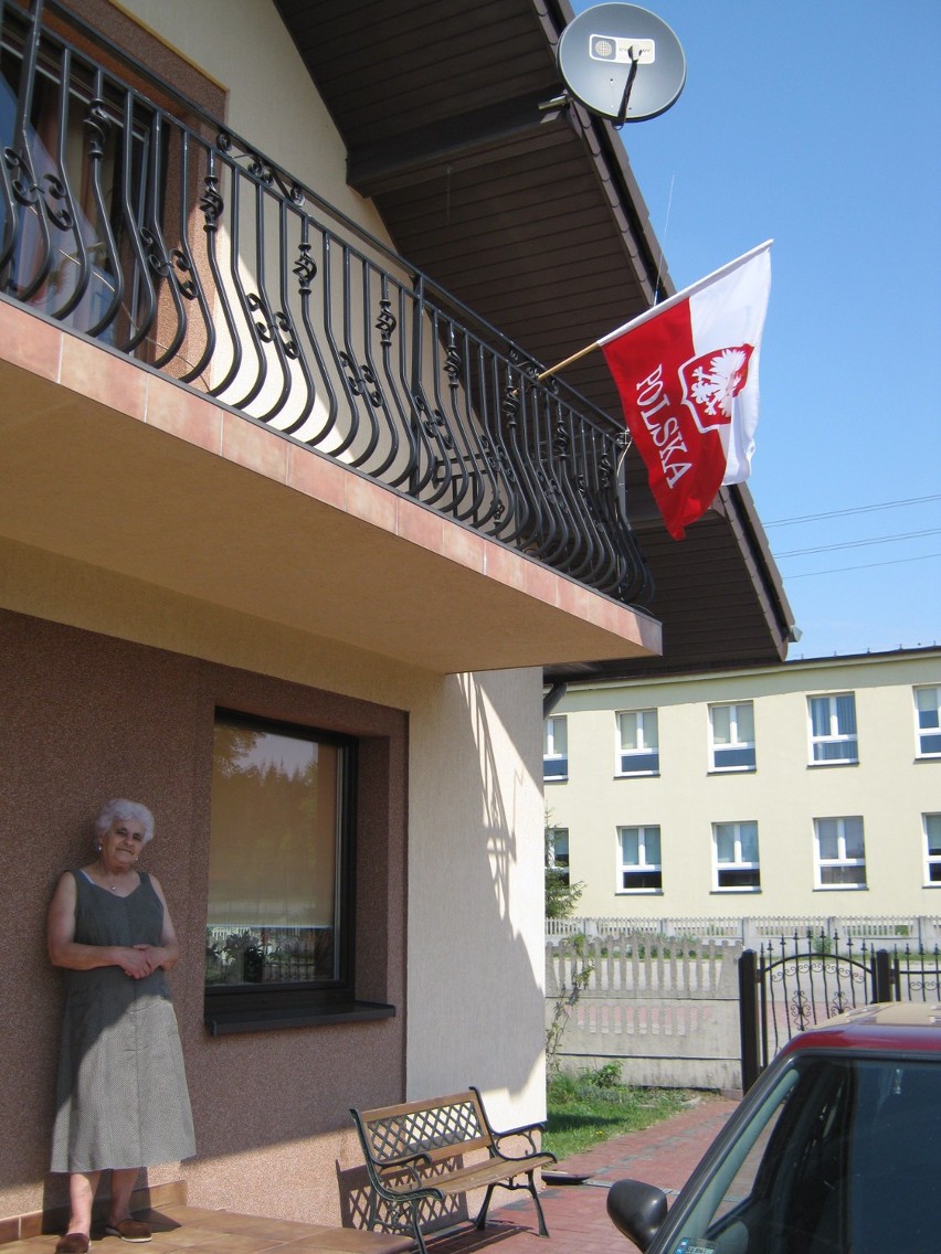 Święto Flagi Polskiej - Biało-czerwony Lisów