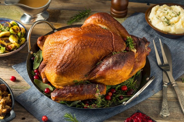 Pieczony indyk należy do tradycyjnego menu podczas Święta Dziękczynienia w Stanach Zjednoczonych Ameryki.