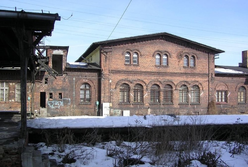 Biurowce i apartamenty w miejscu starego dworca towarowego na Przedmieściu Oławskim