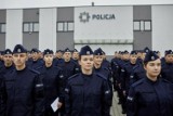 W małopolskiej policji brakuje 800 funkcjonariuszy. Szukają ich na piknikach, targach pracy i w... autobusach