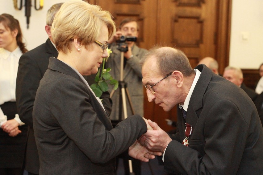 25 osób z woj. łódzkiego uhonorowano orderami za działanie na rzecz niepodległości Polski