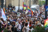 Marsz Równości idzie ulicami Krakowa. Pierwszy raz z udziałem prezydenta miasta