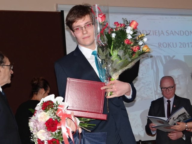 Tytuł "Nadziei Sandomierza 2017 roku", otrzymał Paweł Oszczędłowski - uczeń I Liceum Ogólnokształcącego Collegium Gostomianum w Sandomierzu.