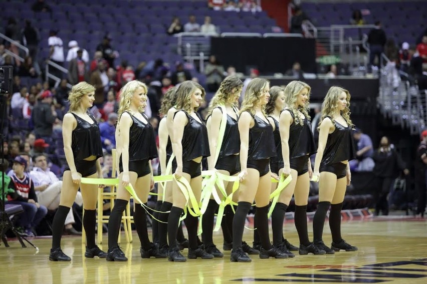Cheerleaders Flex Sopot zatańczyły na meczu NBA w Waszyngtonie