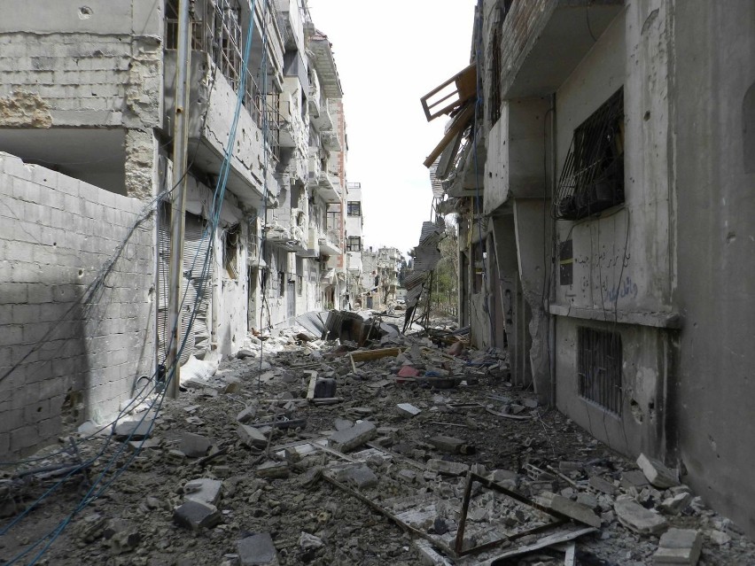 Zniszczenia w mieście Homs...