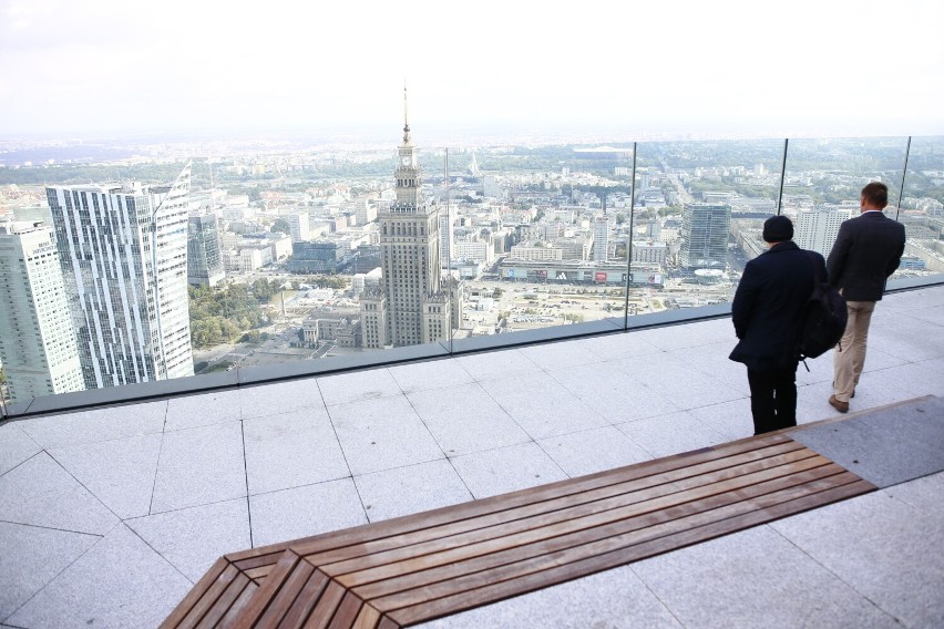 Varso Tower otwarty. Tak wygląda najwyższy budynek w Unii Europejskiej. Weszliśmy na szczyt