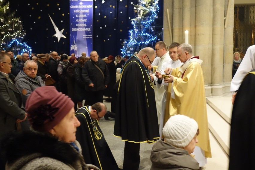 Pasterkę w katedrze łódzkiej poprowadzi abp Marek...