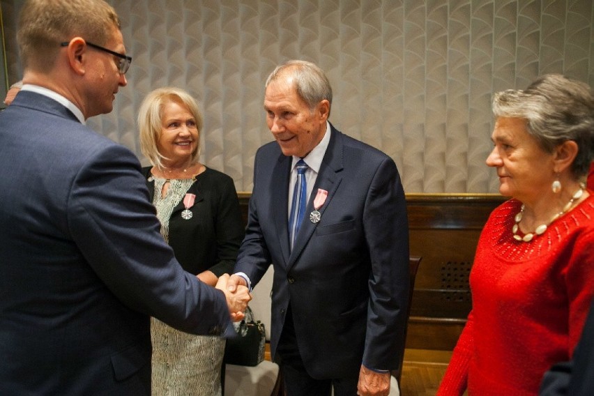 Złote Gody w Częstochowie [ZDJĘCIA] W Urzędzie Stanu Cywilnego świętowało 18 par