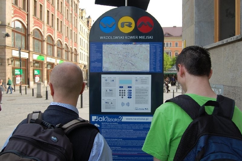 Poznań: Sprawdźcie jak korzystać z bezobsługowych wypożyczalni rowerów w Poznaniu [FOTO]